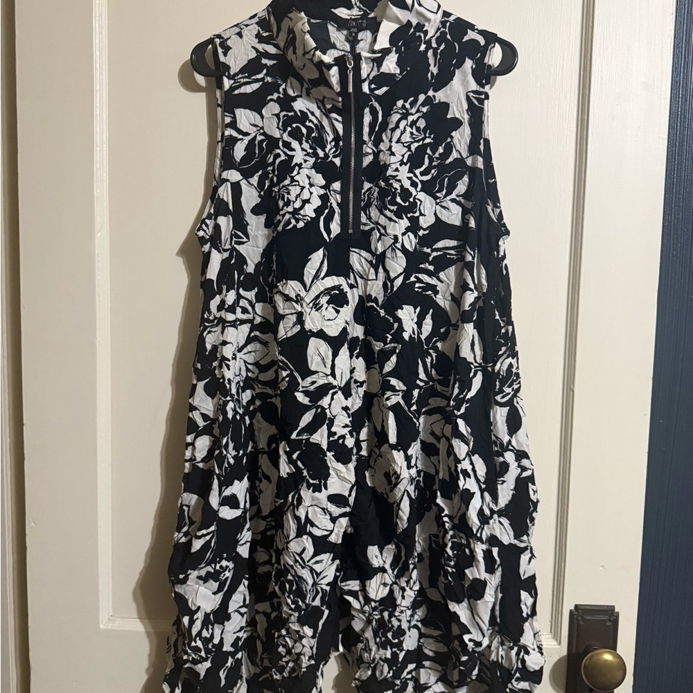 Comfy USA Black and White Floral Mini Dress